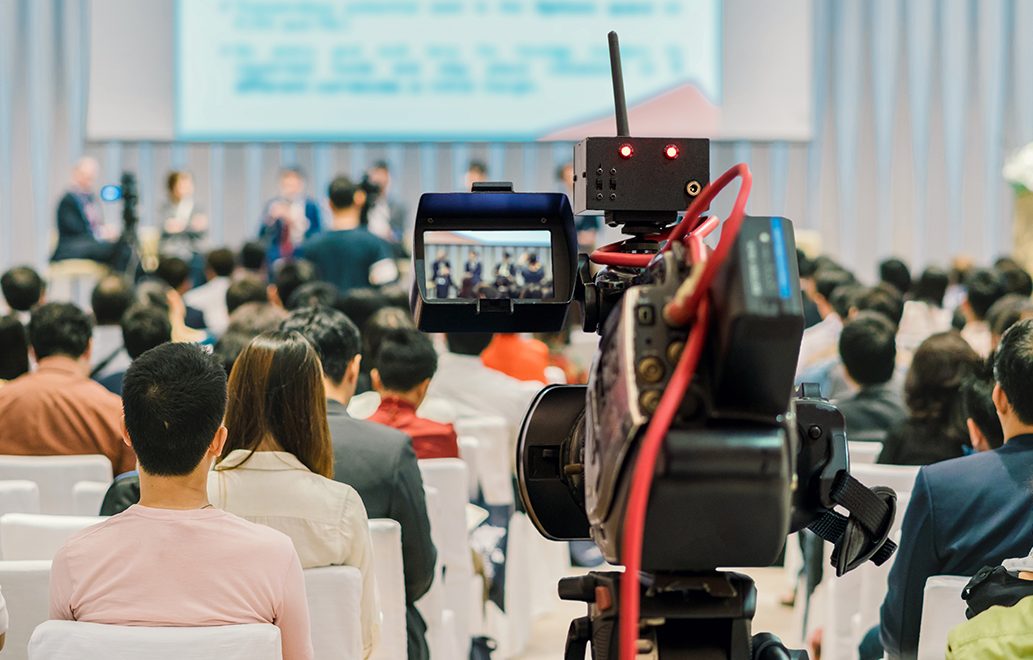 The Impact Of Audio-Visual Media On Conference Engagement