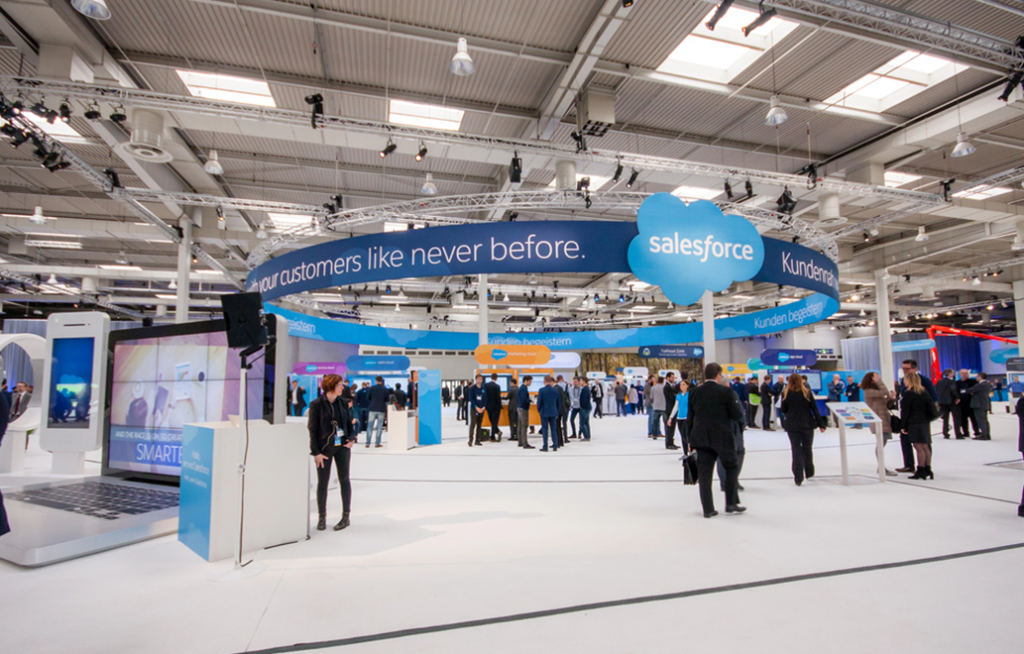 Image showcasing 5 Benefits Of Experiential Marketing For Customer Engagement - Multi ...