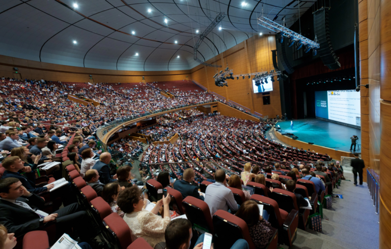 Top 5 Conference Activities For Large Groups To Boost Engagement